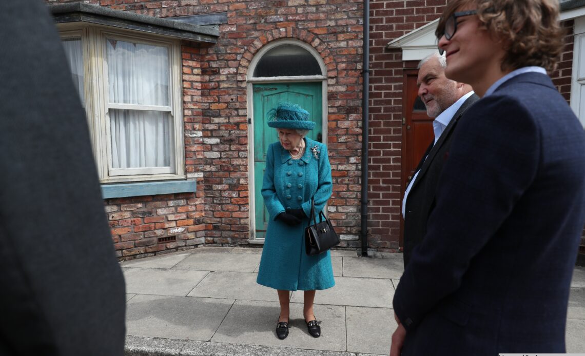 The Queen visits Coronation Street