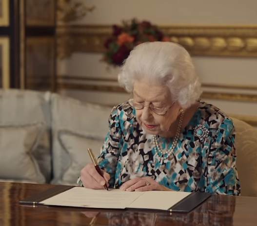 The Queen writes Commonwealth Games letter