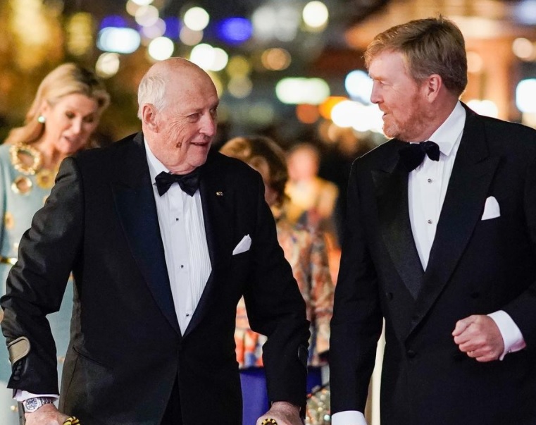 King Harald of Norway and King Willem-Alexander of the Netherlands during the second day of the Dutch State Visit to Norway in November 2021