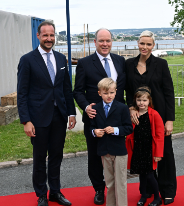Prince Albert and Princess Charlene bring twins to special event in ...