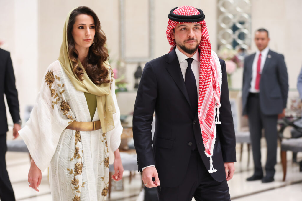 Double royal wedding joy in Jordan as Crown Prince Hussein announces ...