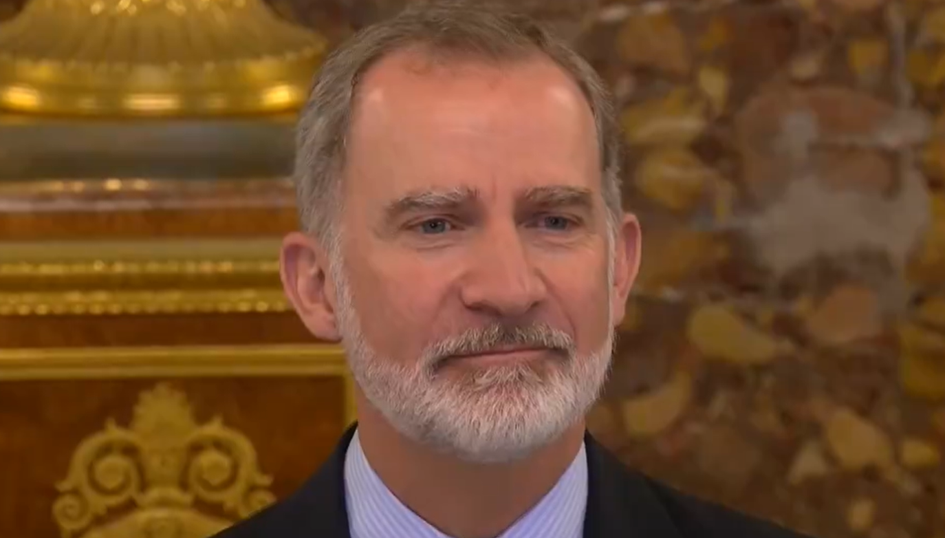 King Felipe holds back tears as his daughters pay moving tribute on important anniversary
