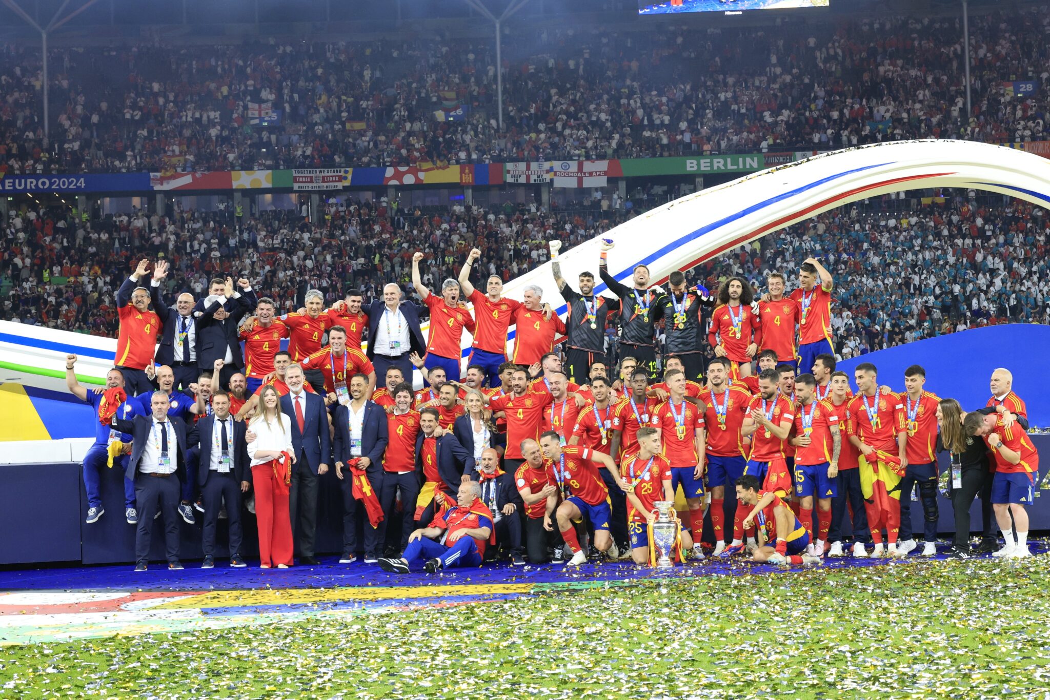 Альваро мората инстаграм. Кто судит финал евро 2024. Кто судит финал евро 2024. Feely england 2024. Логотип евро 2024.