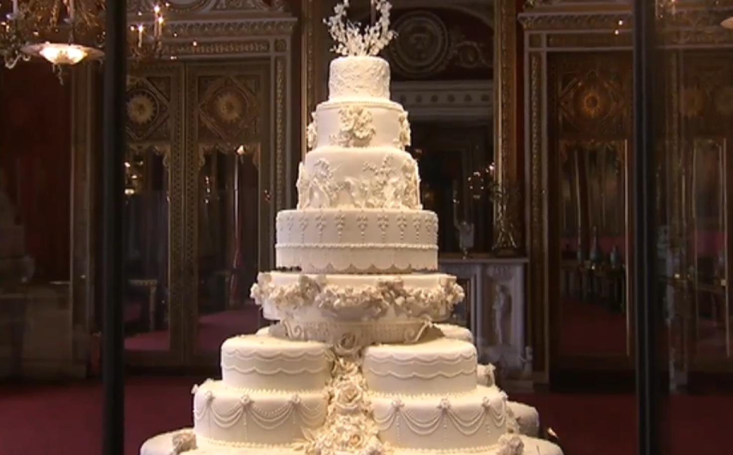 This royal wedding cake was based on the bride's dress
