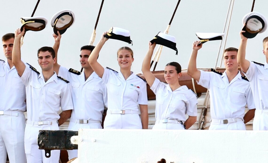 Princess Leonor returns to her naval training