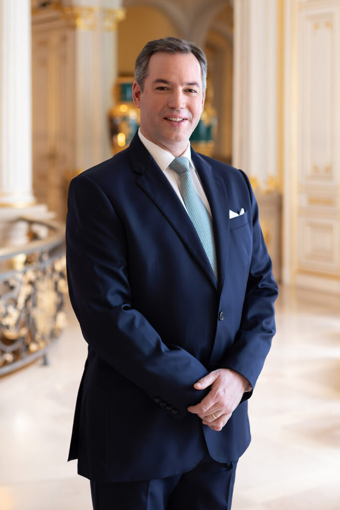 Hereditary Grand Duke Guillaume in new portrait before he ascends to the throne