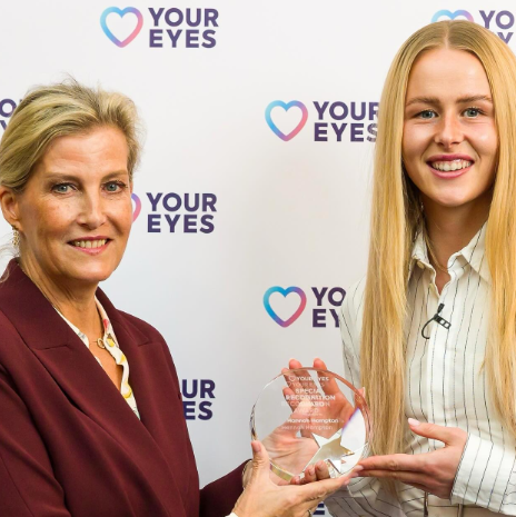 The Duchess of Edinburgh presents Hannah Hampton with an award