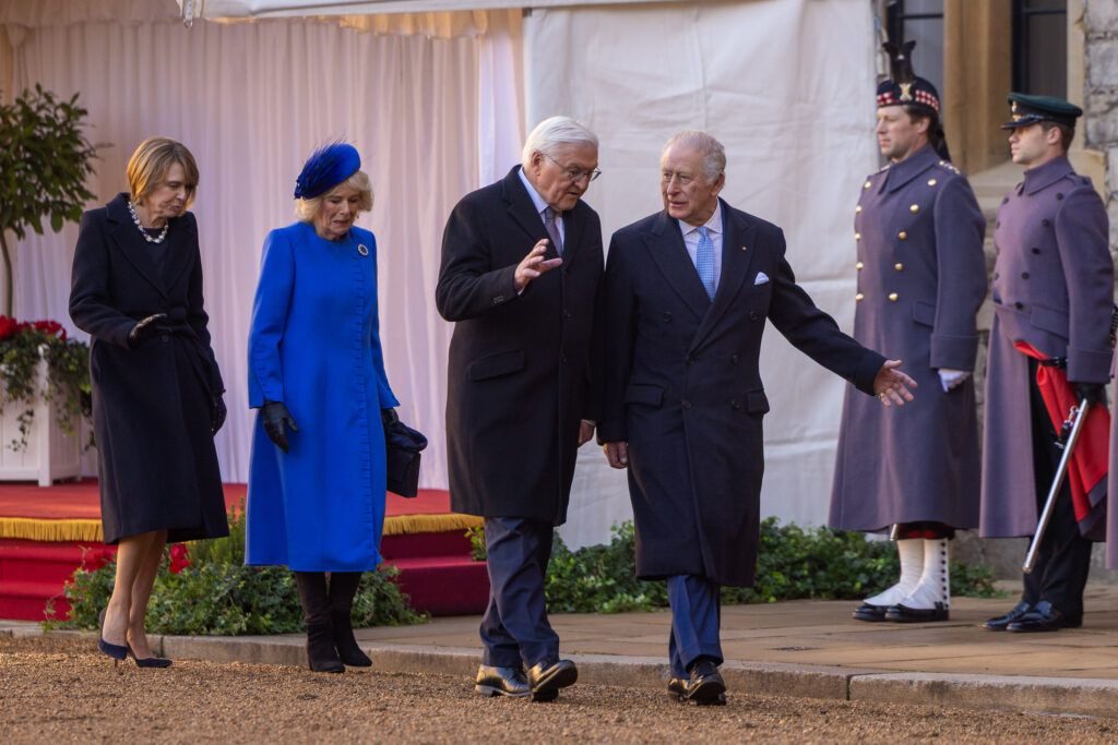 King Charles walks next to the President of Germany