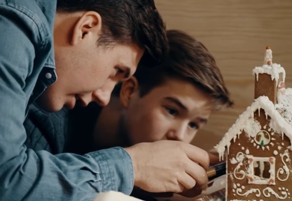 Crown Prince Christian and Prince Vincent with their gingerbread house