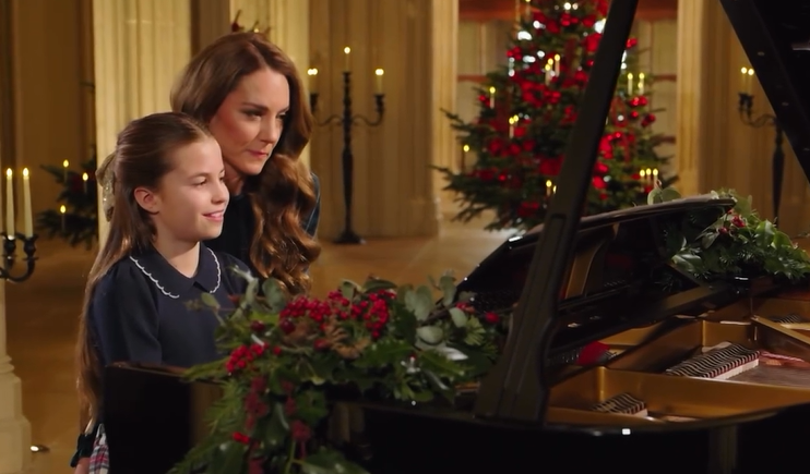Princess Charlotte and Princess Kate, mother and daughter at piano.