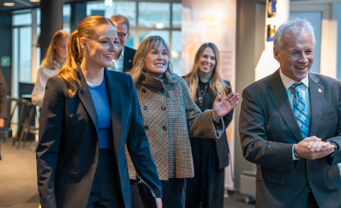 Princess Ingrid Alexandra tours the Norwegian Space Agency