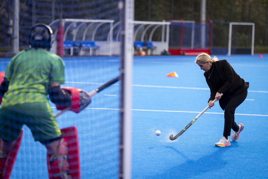 Duchess of Edinburgh visits England Hockey