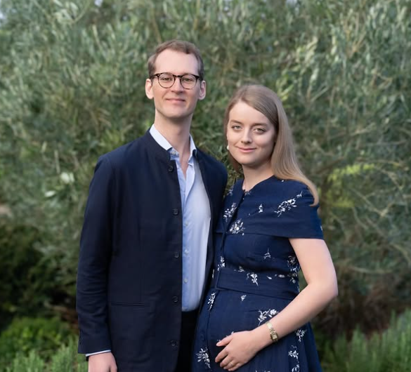 Flora Vesterberg showed off her baby bump