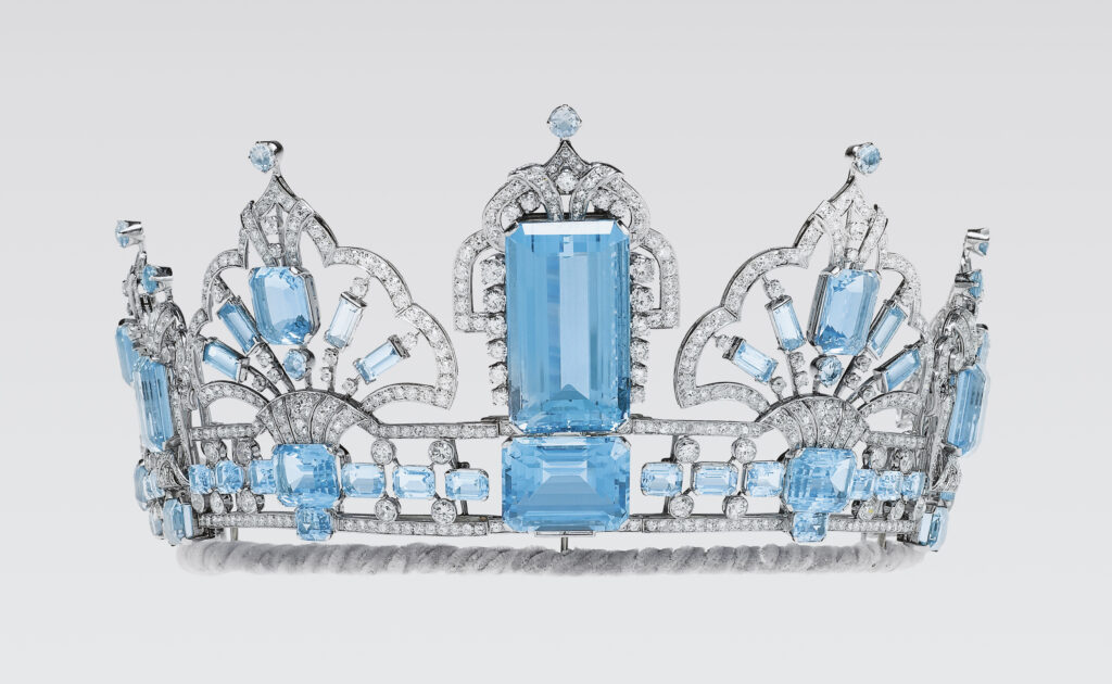 A close up of the aquamarine and diamond tiara 