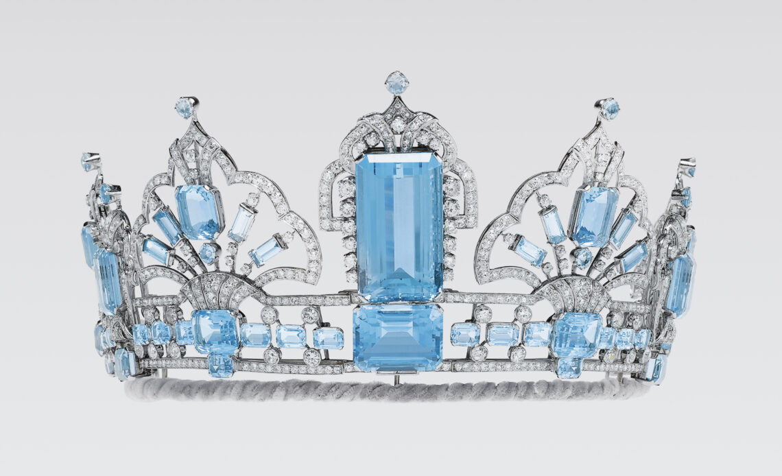 Famous jewels sparkle in exhibition now open on Queen Elizabeth II