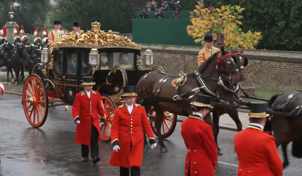 Inside the Australian State Coach used by Prince William and Kate during Sultan of Oman's State Visit - Royal Central